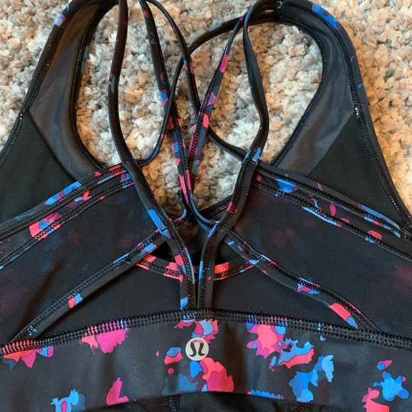 Lululemon Sports Bra - Picture 11 of 11